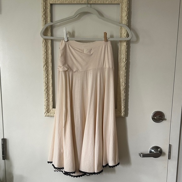 ELLA MOSS | AS IS Elegant Cream Skirt with Black Trim - Picture 10 of 12